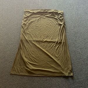 Plus size dark green Old Navy ruched maxi skirt